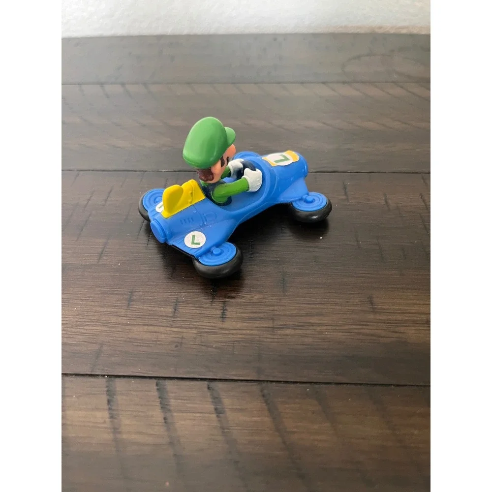 Nintendo Mario Kart 8 Luigi Blue Mach 8 Kart 2014 McDonald's Happy Meal Toy